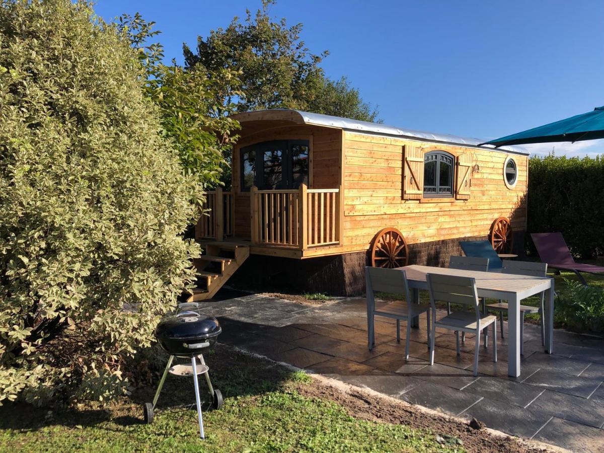 Roulotte Gites O Bien-Etre Massage Spa Sejour Bien-Etre En Hebergement Insolite Roulotte Karantez Ou En Gites Melon Ou Yock A 800 M Des Plages Maison D'Hote Drogou Порсподе Екстер'єр фото