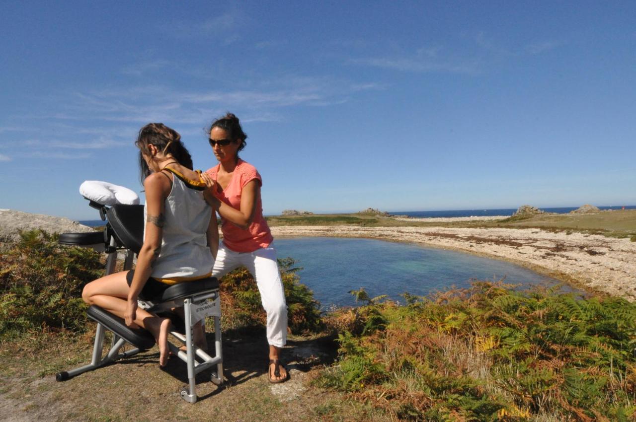 Roulotte Gites O Bien-Etre Massage Spa Sejour Bien-Etre En Hebergement Insolite Roulotte Karantez Ou En Gites Melon Ou Yock A 800 M Des Plages Maison D'Hote Drogou Порсподе Екстер'єр фото