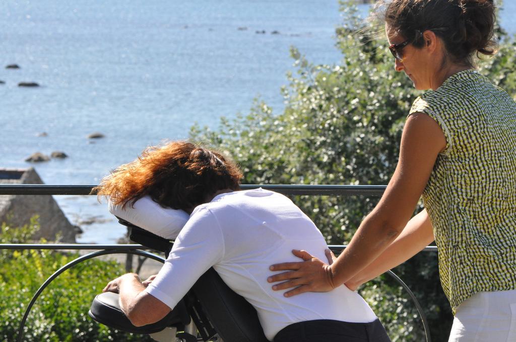 Roulotte Gites O Bien-Etre Massage Spa Sejour Bien-Etre En Hebergement Insolite Roulotte Karantez Ou En Gites Melon Ou Yock A 800 M Des Plages Maison D'Hote Drogou Порсподе Екстер'єр фото
